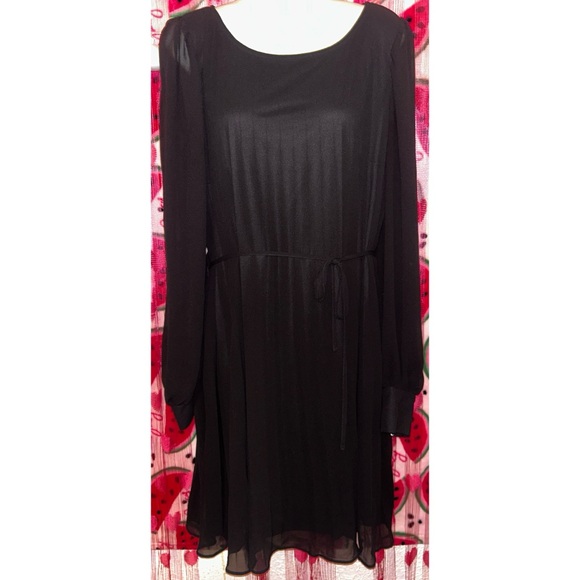 🖤 Torrid Accordion Pleated Midi Dress - Picture 1 of 7